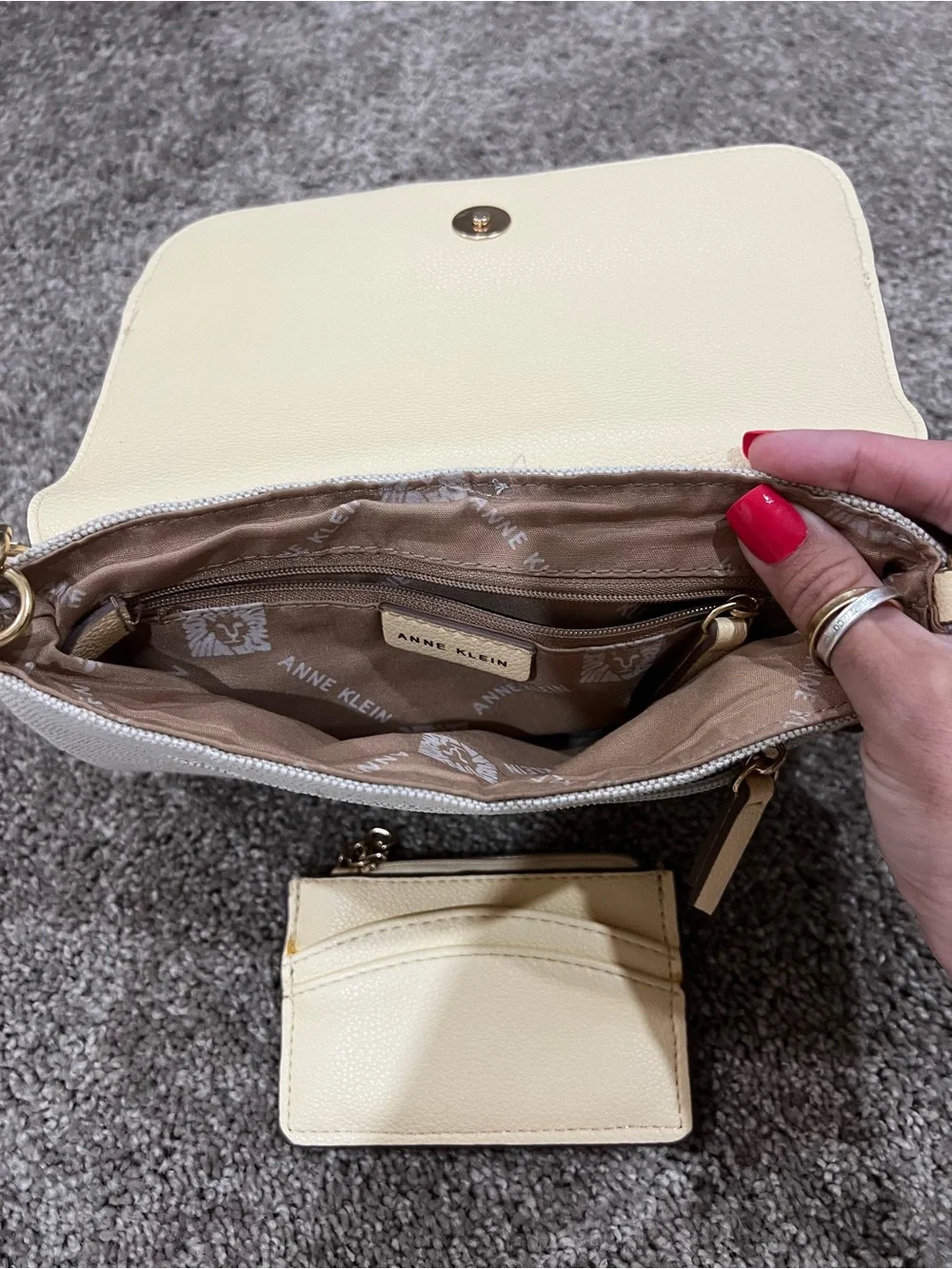 Anne Klein anne klein